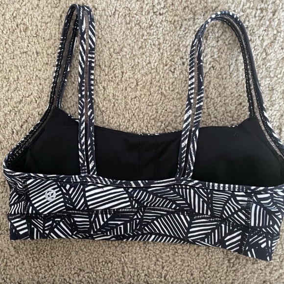 SALE 🍋 lululemon Sports Bra - Picture 2 of 2